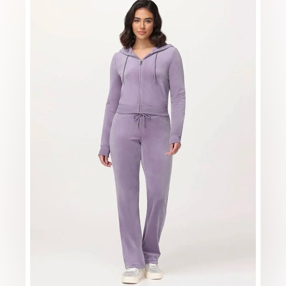 Juicy Couture Pants - New 2pc set Juicy Couture Lavender Purple Velour Set size small